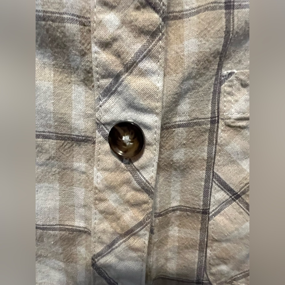 White Fox Flannel - Picture 3 of 4